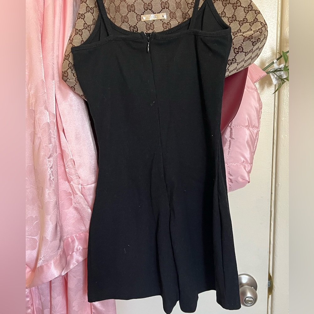 Black romper - Picture 3 of 3